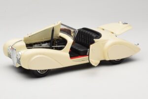 Delahaye Cabriolet Crema Guiloy 1:18 68580 Pressofusione — immagine 2 di 8