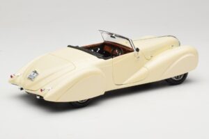 Delahaye Cabriolet Crema Guiloy 1:18 68580 Pressofusione — immagine 3 di 8