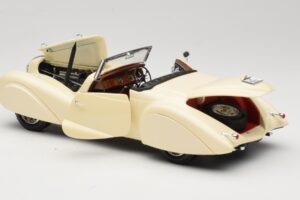 Delahaye Cabriolet Crema Guiloy 1:18 68580 Pressofusione — immagine 5 di 8