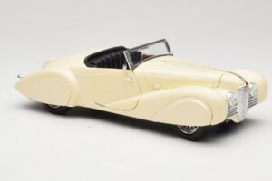 Delahaye Cabriolet Crema Guiloy 1:18 68580 Pressofusione — immagine 6 di 8