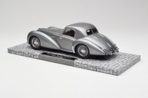 Delahaye Type 145 V12 Coupe Mullin Museum Minichamps 1:18 107116120 Pressofusione — immagine 4 di 6
