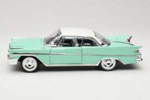 DeSoto Adventurer Verde American Mint 1:18 92738 Pressofusione — immagine 4 di 8