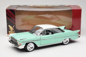 DeSoto Adventurer Verde Road Signature 1:18 92738-R1 Pressofusione — immagine 8 di 8