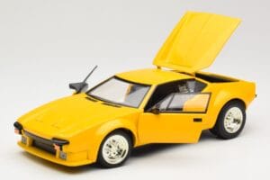 De Tomaso Pantera Giallo Hot Wheels 1:18 27809 Pressofusione — immagine 2 di 8