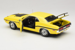 Dodge Challenger R/T NCIS TV Series Car Greenlight 1:18 12845 Pressofusione — immagine 5 di 8
