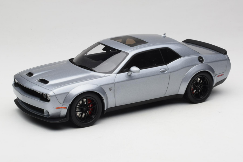 Dodge Challenger SRT Hellcat Redeye Argento GT Spirit 1:18 GT226 Resina
