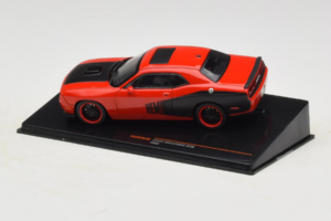 Dodge Challenger SRT8 Rosso IXO 1:43 CLC597N Pressofusione — immagine 3 di 4