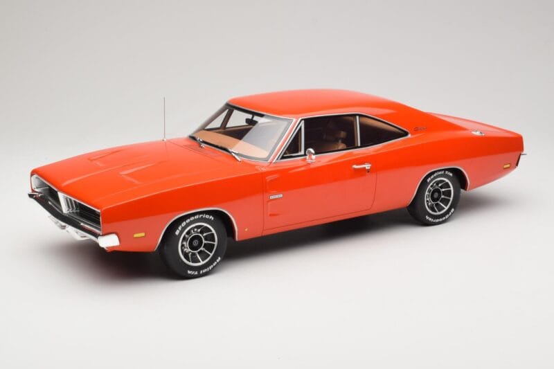 Dodge Charger Hemi Arancione Otto 1:12 G060 Resina