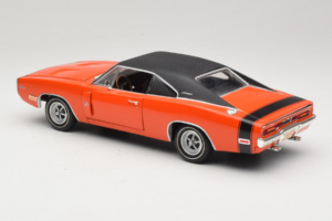 Dodge Charger R/T Arancione & Nero American Muscle 1:18 39314 Pressofusione — immagine 7 di 8
