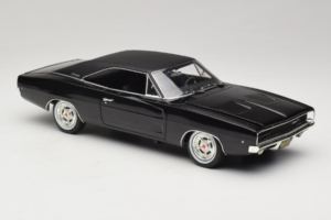 Dodge Charger R/T Steve McQueen Bullitt Movie Greenlight 1:18 12839 Pressofusione — immagine 6 di 8