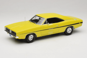 Dodge Charger R/T Giallo Dirty Mary Crazy Larry Auto World 1:18 AWSS101/06 Pressofusione
