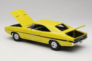 Dodge Charger R/T Giallo Dirty Mary Crazy Larry Auto World 1:18 AWSS101/06 Pressofusione — immagine 5 di 8