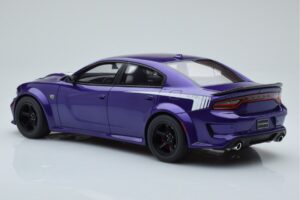 Dodge Charger Super Bee Viola GT Spirit 1:18 GT895 Resina — immagine 5 di 6