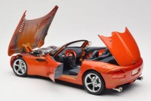 Dodge Concept Vehicle Arancione Maisto 1:18 50323 Pressofusione — immagine 5 di 8