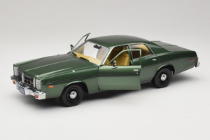 Dodge Monaco Verde Hunter GreenLight 1:18 19045 Pressofusione — immagine 2 di 8