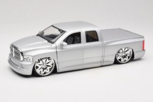 Dodge Ram Tuned Argento Jada 1:18 63162-SM Pressofusione