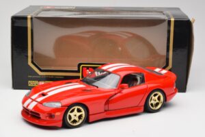 Dodge Viper GTS Rosso Bburago 1:18 3075 Pressofusione — immagine 8 di 8