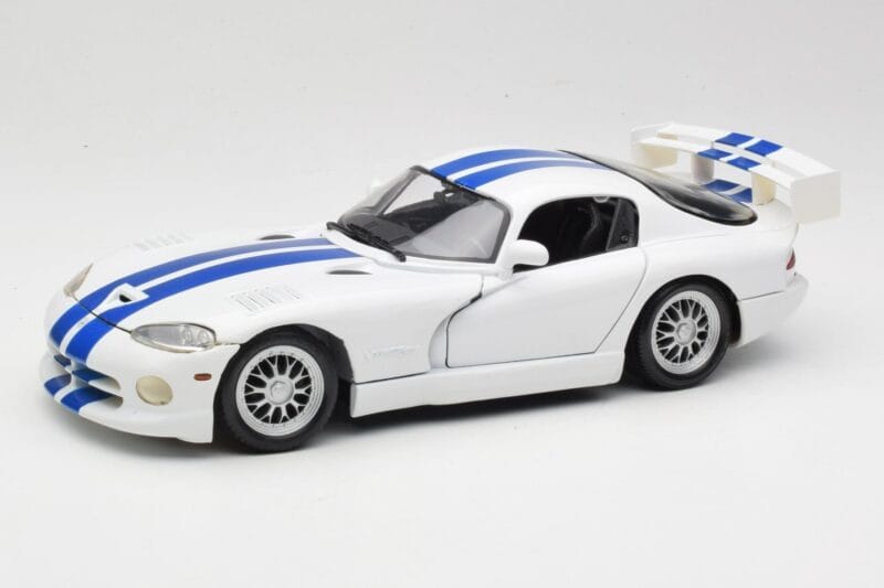 Dodge Viper GTS-R GT2 Bianco 1997 Maisto 1:18 50316 Pressofusione