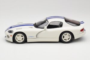 Dodge Viper GTS Stone White GT Spirit 1:18 GT940 Resina — immagine 3 di 6