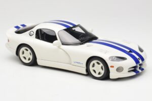 Dodge Viper GTS Stone White GT Spirit 1:18 GT940 Resina — immagine 4 di 6