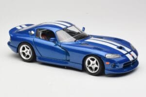 Dodge Viper GTS SR II Blu con Strisce Bianche Bburago 1:18 3330 Pressofusione — immagine 6 di 8