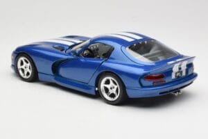Dodge Viper GTS SR II Blu con Strisce Bianche Bburago 1:18 3330 Pressofusione — immagine 7 di 8
