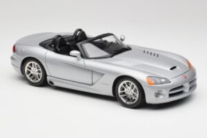 Dodge Viper SRT-10 Bright Argento Bburago 1:18 34908 Pressofusione — immagine 6 di 8