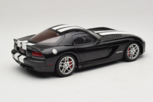 Dodge Viper SRT-10 Coupe Nero AUTOart 1:18 71712 Pressofusione — immagine 3 di 8