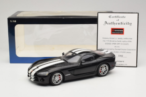 Dodge Viper SRT-10 Coupe Nero AUTOart 1:18 71712 Pressofusione — immagine 8 di 8