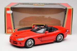 Dodge Viper SRT-10 Rosso Bburago 1:18 3325 Pressofusione — immagine 8 di 8