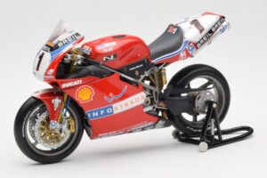 Ducati 998R WSB #1 T. Bayliss Ducati Infostrada 2002 Minichamps 1:12 122021201 Pressofusione — immagine 2 di 6