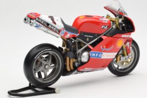 Ducati 998R WSB #1 T. Bayliss Ducati Infostrada 2002 Minichamps 1:12 122021201 Pressofusione — immagine 3 di 6