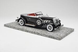 Duesenberg Model J Torpedo Disappearing Top Convertible Coupe Argento Nero Minichamps 1:18 107150431 Resina — immagine 4 di 6