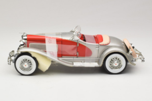 Duesenberg SJ Clark Gable's Car Argento Rosso ERTL 1:18 7962 Pressofusione — immagine 3 di 6