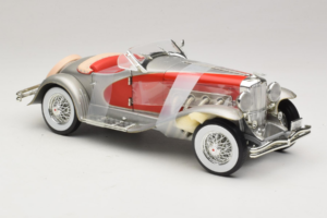 Duesenberg SJ Clark Gable's Car Argento Rosso ERTL 1:18 7962 Pressofusione — immagine 4 di 6
