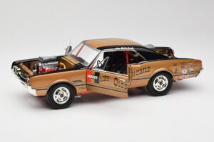 Oldsmobile 442 Hurst Hairy Olds Twin-Engine 4WD 1966 Highway 61 1:18 50089 Pressofusione — immagine 2 di 8