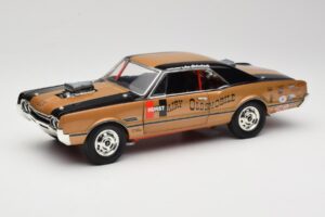 Oldsmobile 442 Hurst Hairy Olds Twin-Engine 4WD 1966 Highway 61 1:18 50089 Pressofusione