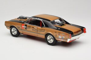 Oldsmobile 442 Hurst Hairy Olds Twin-Engine 4WD 1966 Highway 61 1:18 50089 Pressofusione — immagine 7 di 8