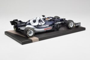 AlphaTauri AT02 #22 Y. Tsunoda Bahrain GP 2021 Minichamps 1:18 117210122 Pressofusione — immagine 3 di 6