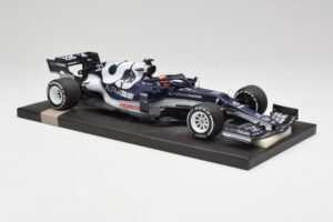 AlphaTauri AT02 #22 Y. Tsunoda Bahrain GP 2021 Minichamps 1:18 117210122 Pressofusione — immagine 4 di 6