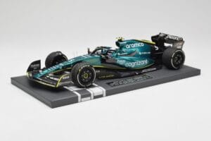 Aston Martin AMR22 Aramco #5 S. Vettel Abu Dhabi GP 2022 Last Race Collector's Edition Minichamps 1:18 117222205 Resina — immagine 2 di 7