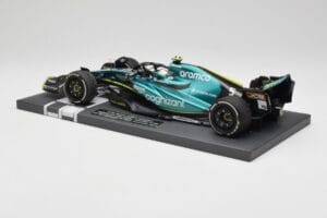 Aston Martin AMR22 Aramco #5 S. Vettel Abu Dhabi GP 2022 Last Race Collector's Edition Minichamps 1:18 117222205 Resina — immagine 5 di 7