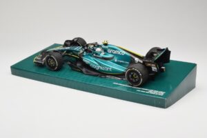 Aston Martin AMR22 #5 S. Vettel Last Race Abu Dhabi GP 2022 Minichamps 1:18 147222205 Resina — immagine 5 di 7