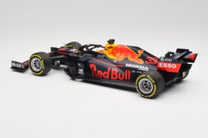 Aston Martin Red Bull Racing RB16 #33 M. Verstappen Abu Dhabi GP Winner 2020 Minichamps 1:18 110201733 Pressofusione — immagine 5 di 7