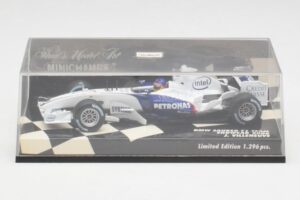 BMW Sauber F1.06 J. Villeneuve Showcar F1 2006 Minichamps 1:43 400060087 Pressofusione — immagine 4 di 5