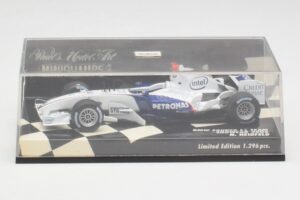 BMW Sauber F1.06 #16 N. Heidfeld F1 2006 Minichamps 1:43 400060086 Pressofusione — immagine 4 di 5