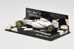 Brawn GP Mercedes BGP001 #22 J. Button Showcar 2009 Minichamps 1:43 400090092 Pressofusione — immagine 3 di 5