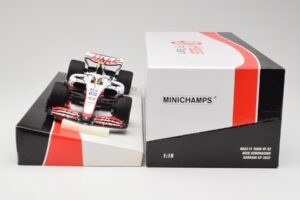 Haas VF-22 #47 M. Schumacher Bahrain GP 2022 Minichamps 1:18 147220147 Pressofusione — immagine 6 di 7