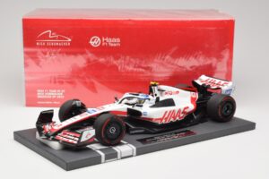 Haas VF-22 #47 M. Schumacher Brazilian GP 2022 Minichamps 1:18 117222147 Resina — immagine 7 di 7