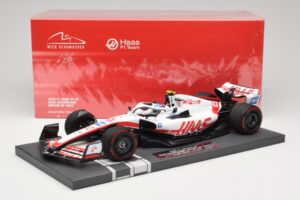 Haas VF-22 #47 M. Schumacher British GP 2022 Minichamps 1:18 117221047 Resina — immagine 7 di 7
